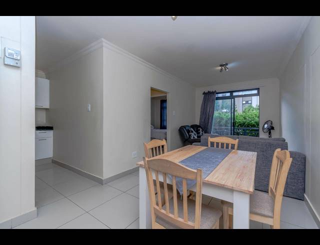 1 BEDROOM APARTMENT FOR SALE IN UMHLANGA RIDGE